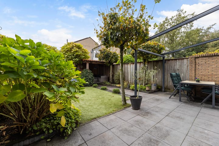 Foto 47 van Herman van der Haarstraat 65