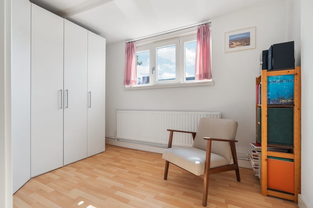 Foto 28 van Krammerstraat 15-2