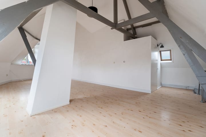 Photo 16 of Jacob Cremerstraat 26