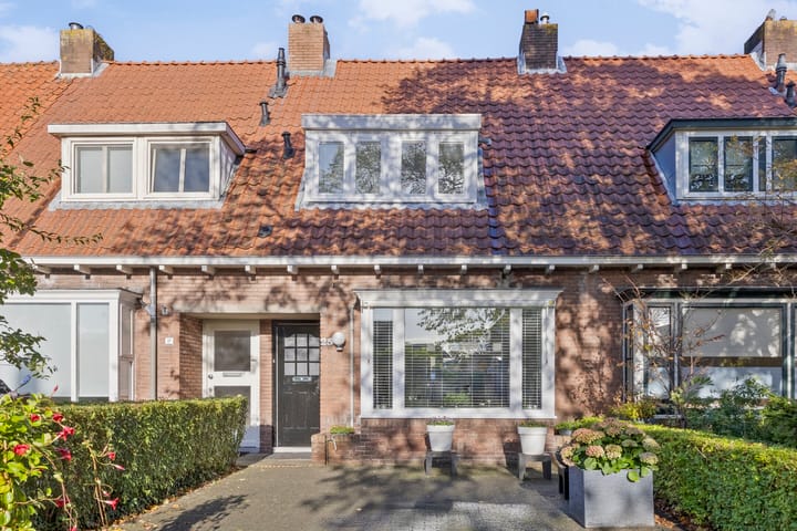 Foto 1 van Manegelaan 25