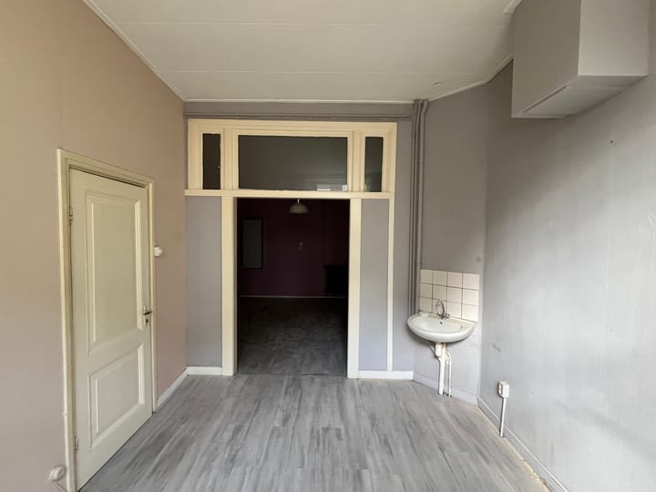 Photo 2 of Graaf van Burenstraat 4