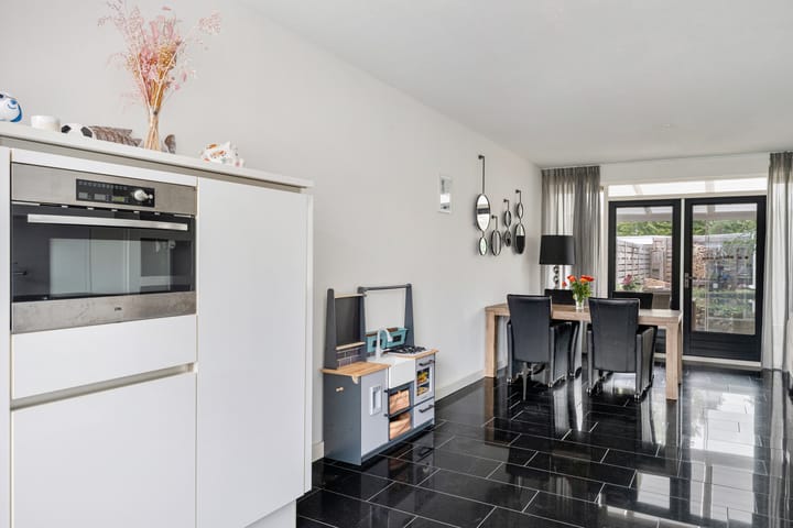 Foto 13 van Botter 24 25