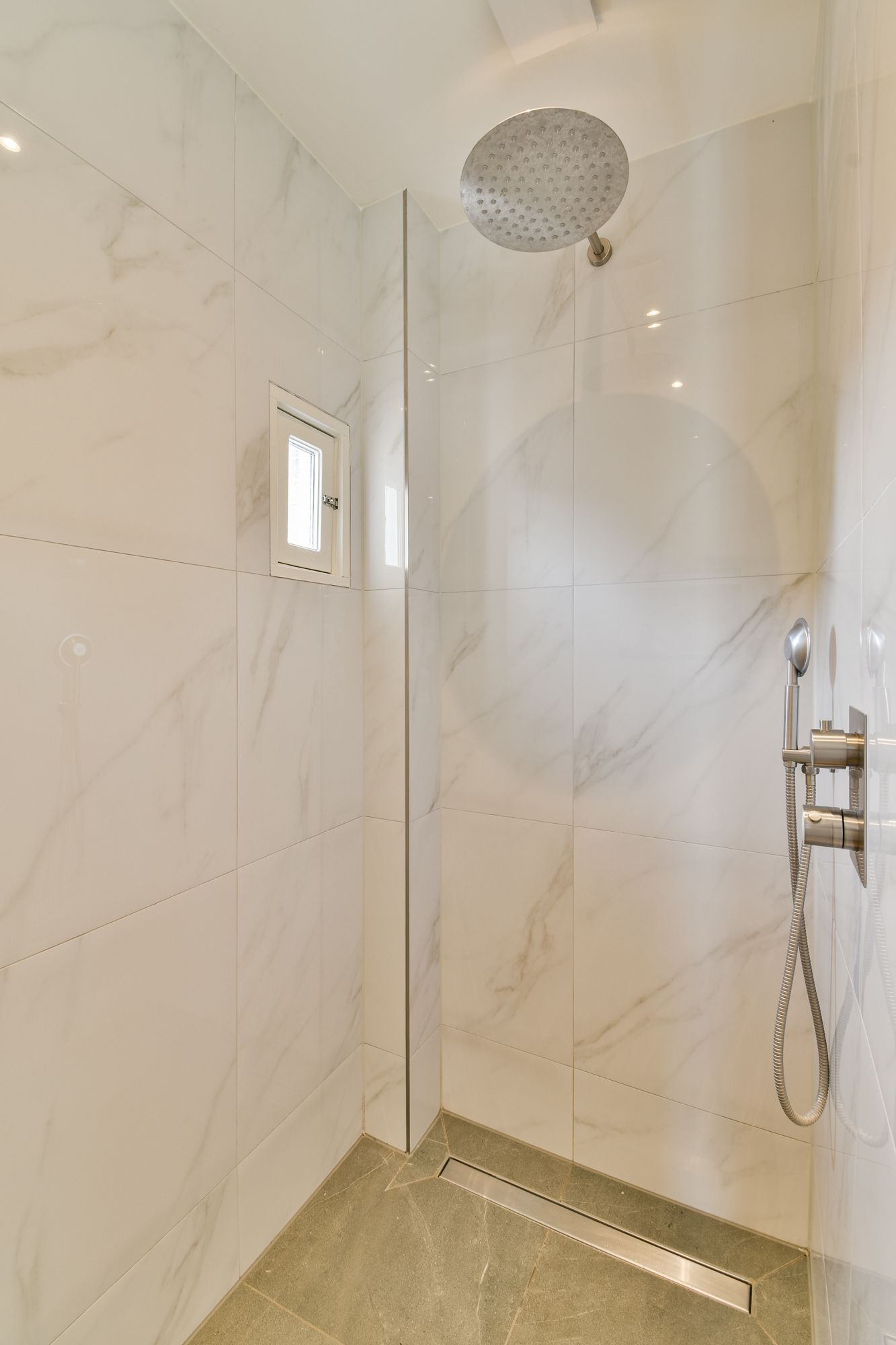 Foto 21 van Alexander Boersstraat 32-3