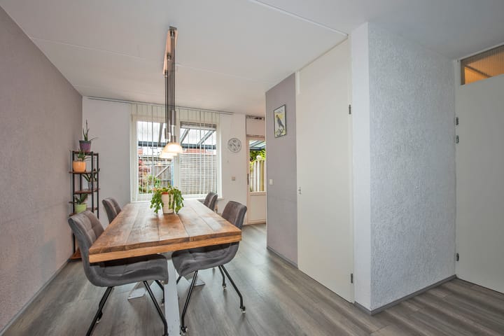 Foto 9 van Lombokstraat 65