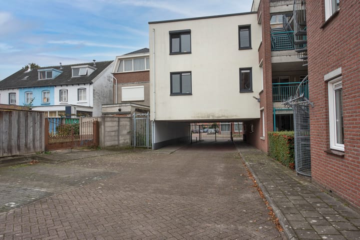 Foto 30 van Lombokstraat 65