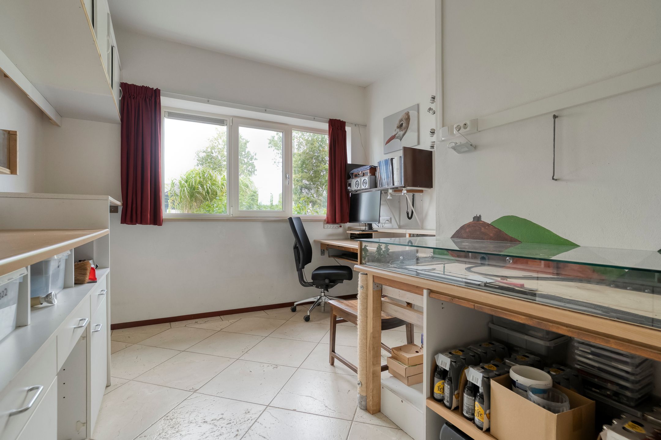 Photo 33 of Vastenow 154