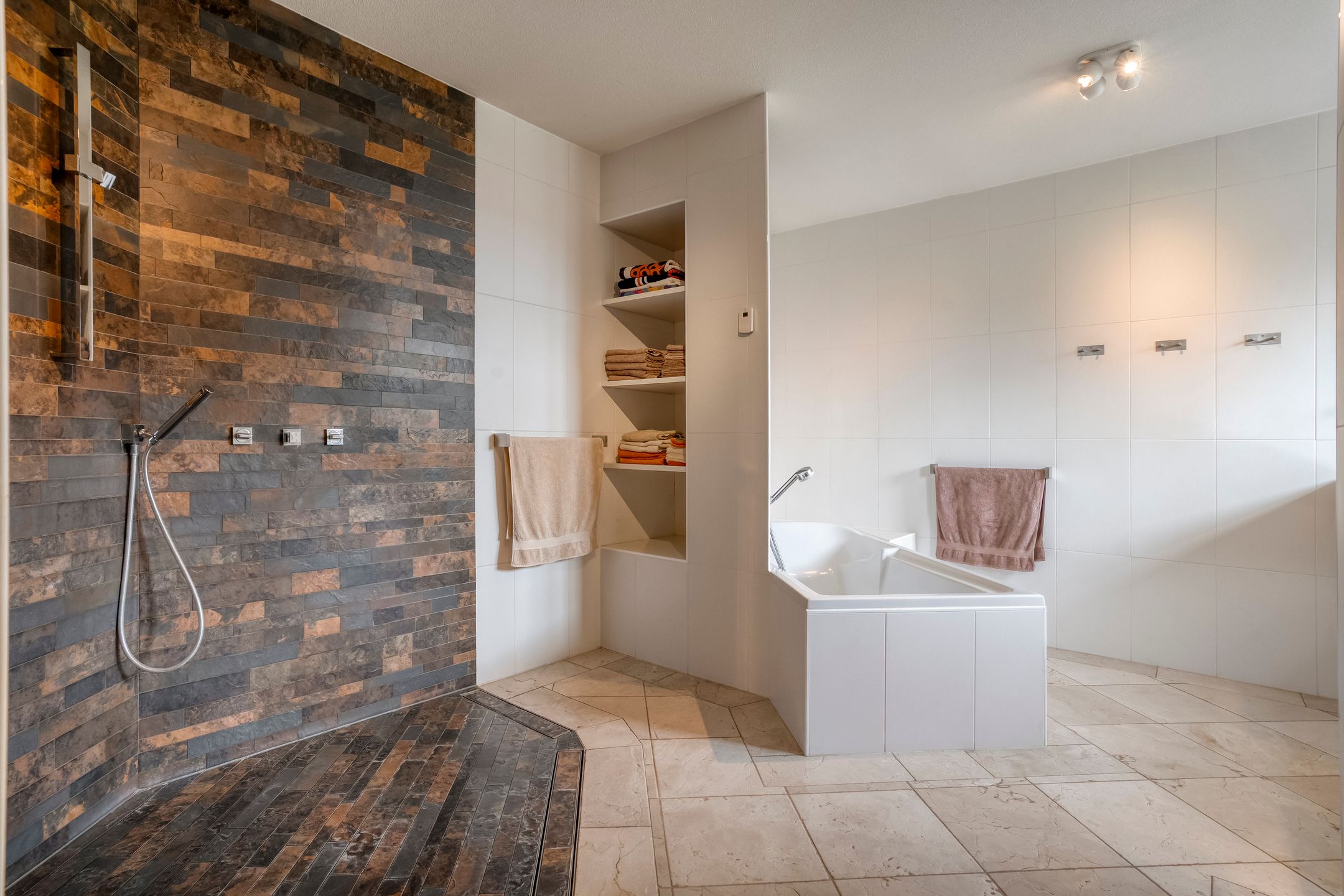 Foto 42 van Vastenow 154