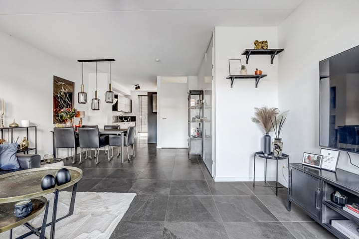 Photo 8 of Naereboutstraat 41