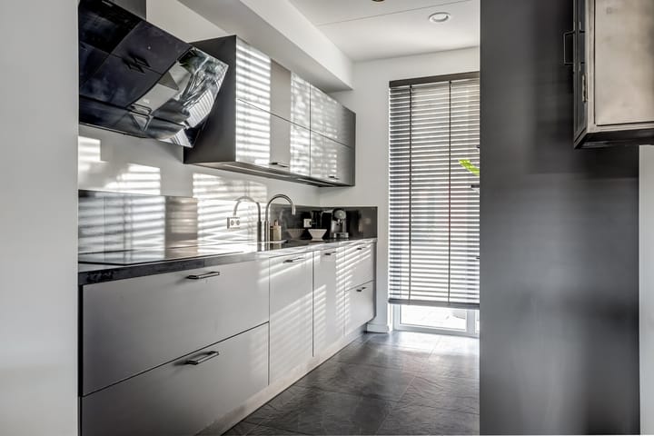 Photo 15 of Naereboutstraat 41