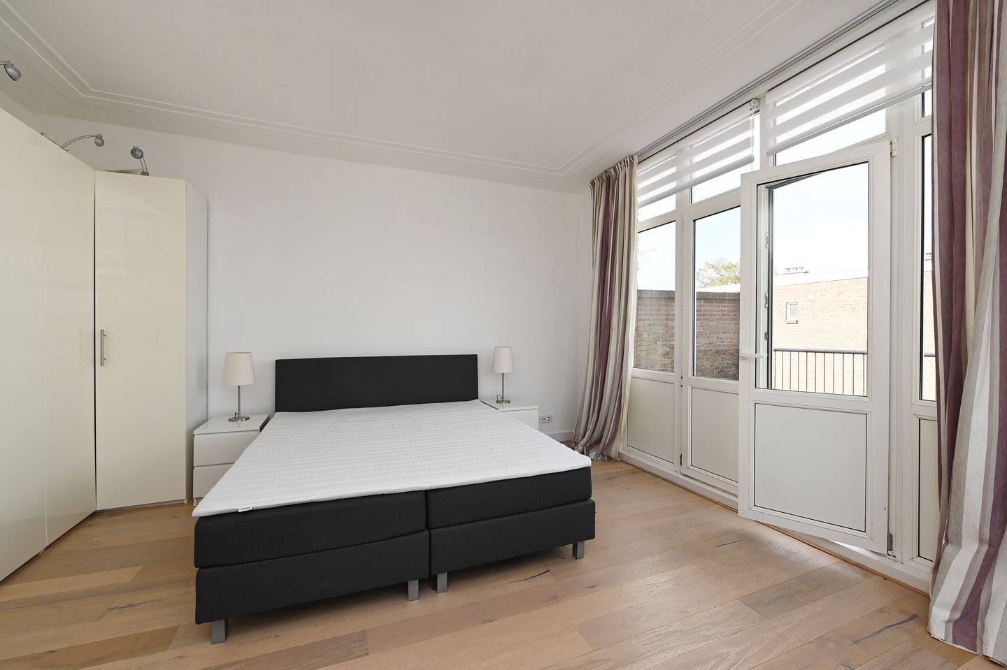 Foto 20 van Juliana van Stolberglaan 228