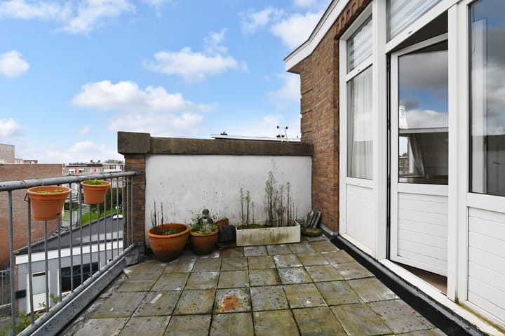 Foto 25 van Juliana van Stolberglaan 228