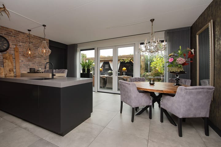 Photo 15 of Broeder Silvesterlaan 31