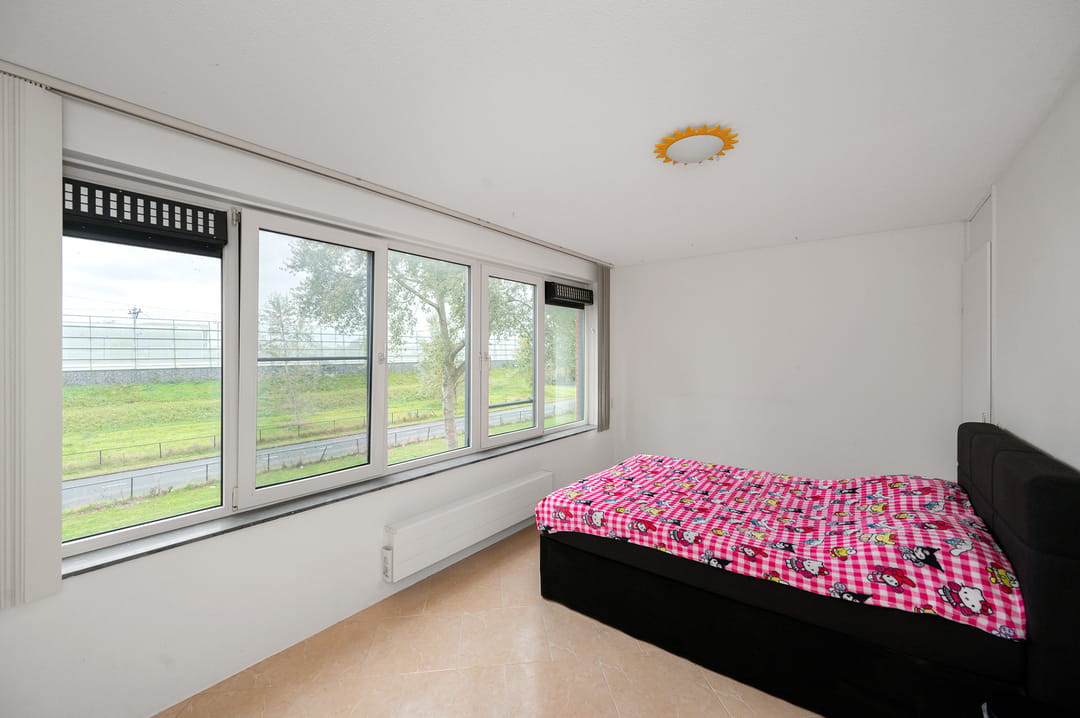 Photo 22 of Laan der V.O.C. 296