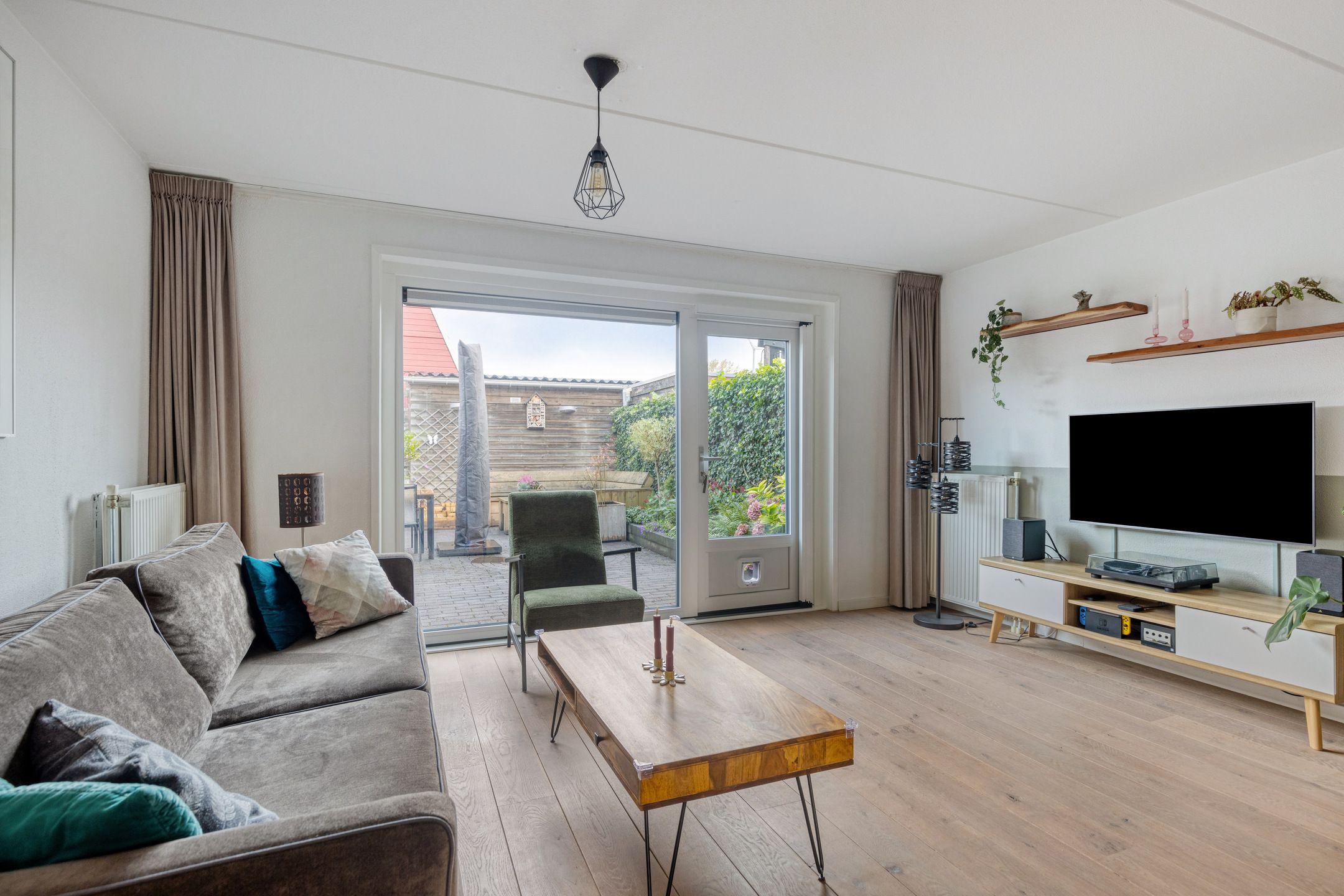 Foto 12 van Eemswaard 27-A