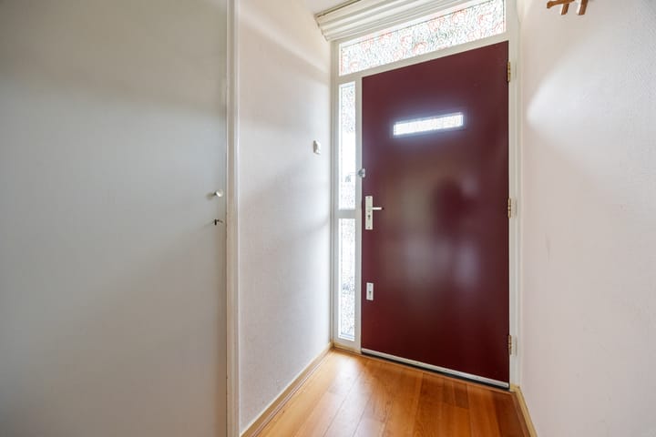 Photo 5 of Malvert 6145