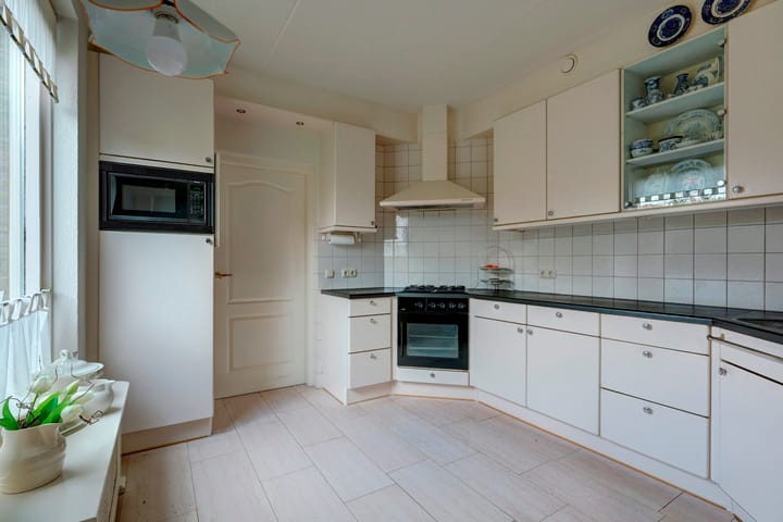 Photo 24 of Zwanebloem 32