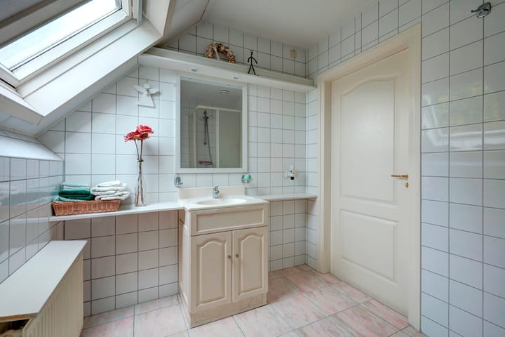 Photo 43 of Zwanebloem 32