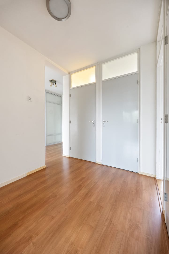 Photo 23 of Malvert 6145