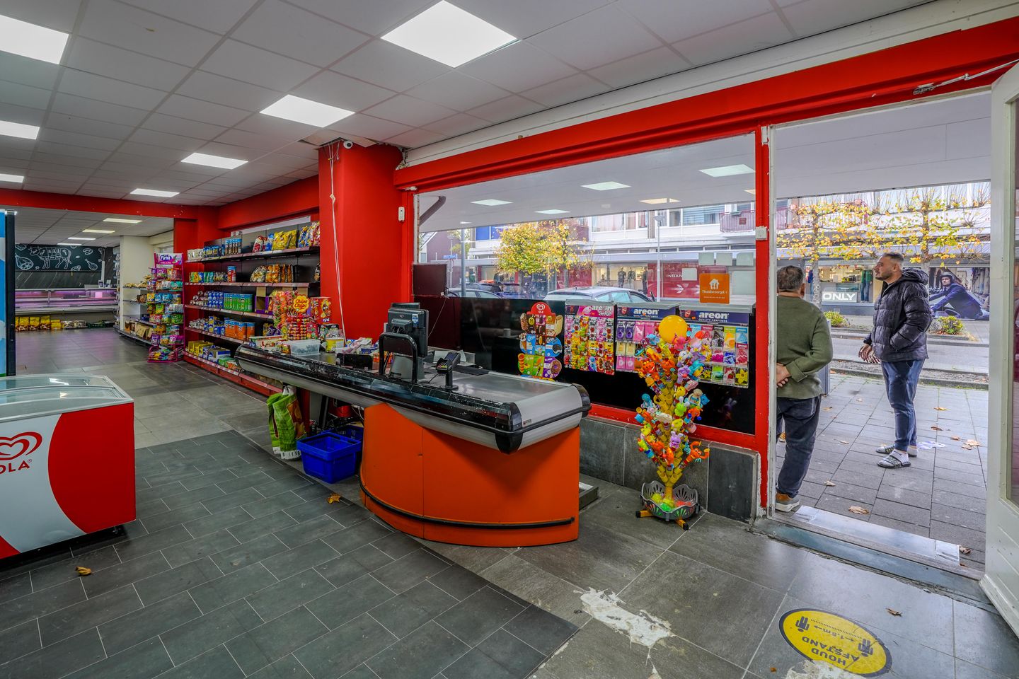 Bekijk foto 4 van Wilhelm Tellplaats 80-98