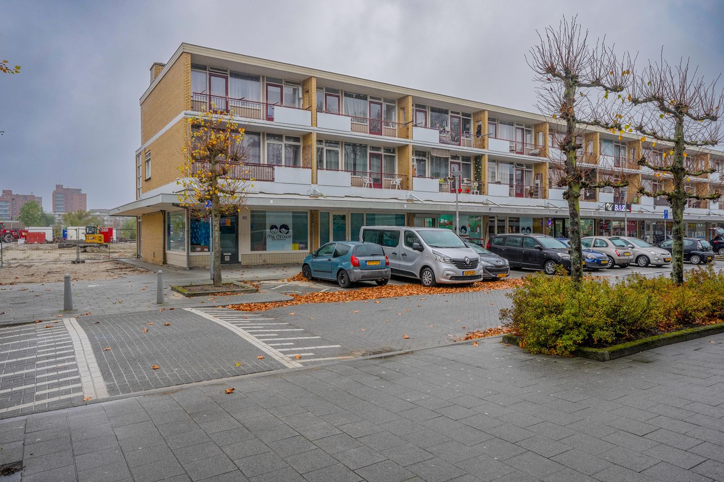 Bekijk foto 2 van Wilhelm Tellplaats 80-98