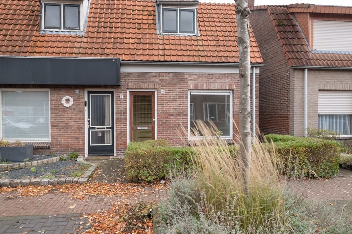 Photo 5 of Tjibbe Knolstraat 46