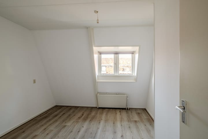 Photo 17 of Tjibbe Knolstraat 46