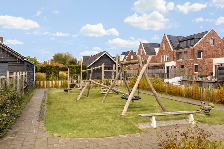 Photo 32 of Twijnderlaan 204