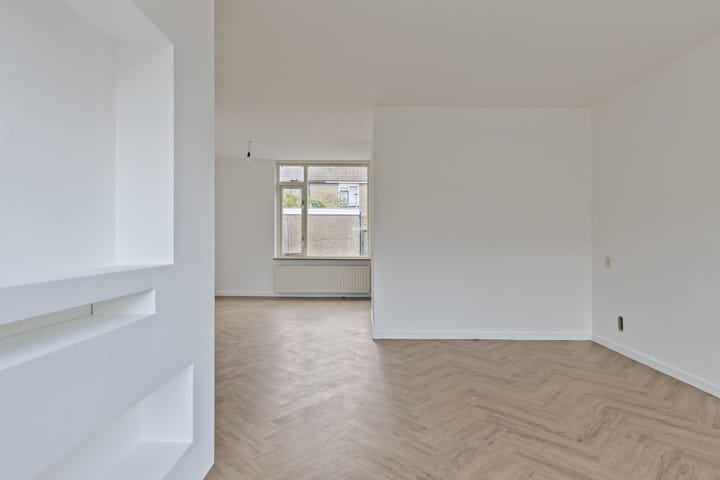 Foto 11 van Anna Reijnvaanstraat 64