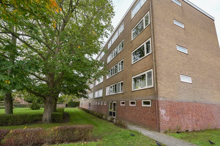 Foto 2 van Planetenstraat 9