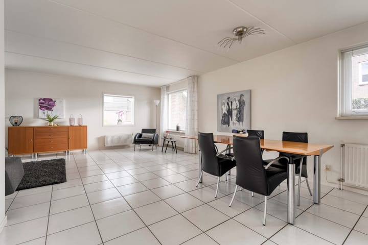 Photo 9 of Lijsterstraat 21