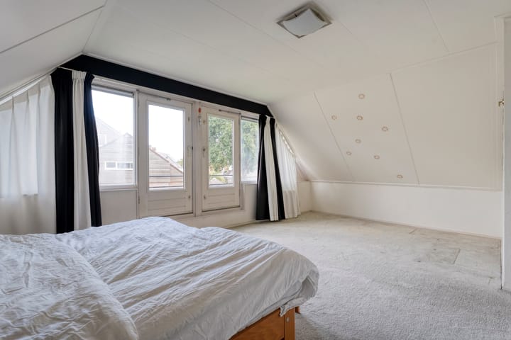 Photo 19 of Lijsterstraat 21