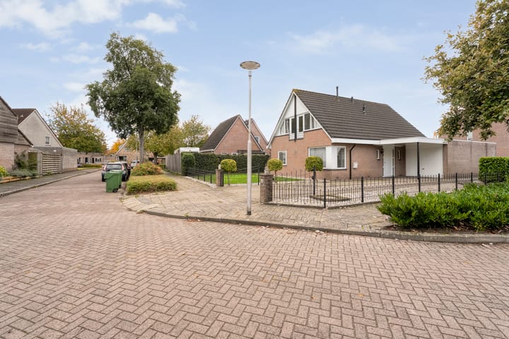 Photo 32 of Lijsterstraat 21