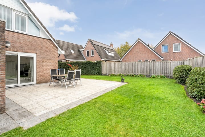 Photo 28 of Lijsterstraat 21