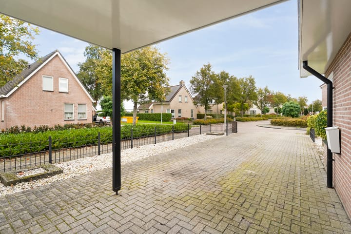 Photo 37 of Lijsterstraat 21