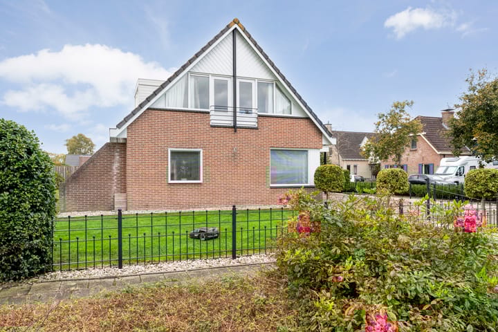 Photo 35 of Lijsterstraat 21