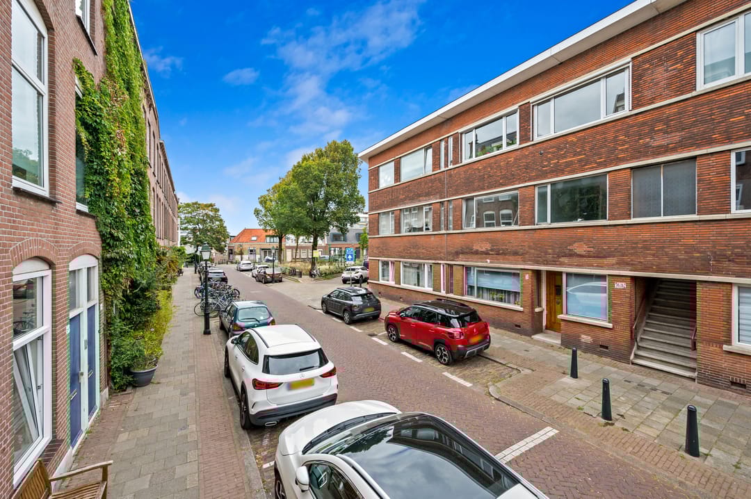 Photo 2 of Roerstraat 58