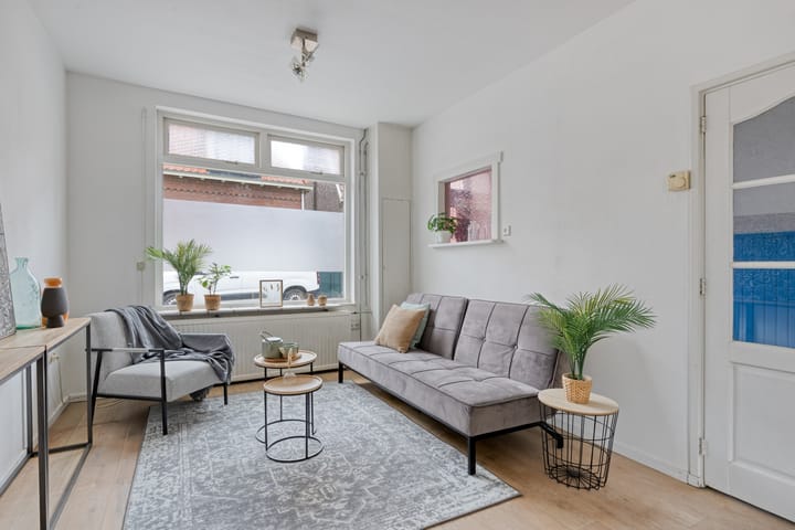 Photo 2 of Jan Steenstraat 36