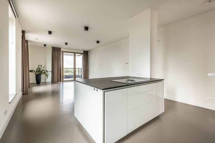 Photo 11 of Gustav Mahlerlaan 953