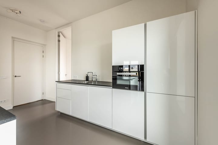 Photo 19 of Gustav Mahlerlaan 953