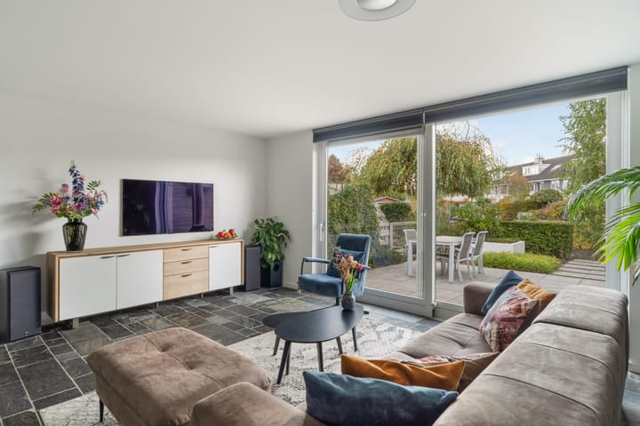 Photo 2 of Bachstraat 52