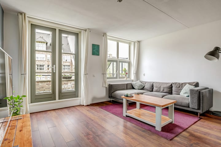 Foto 2 van Groot Horloo 49