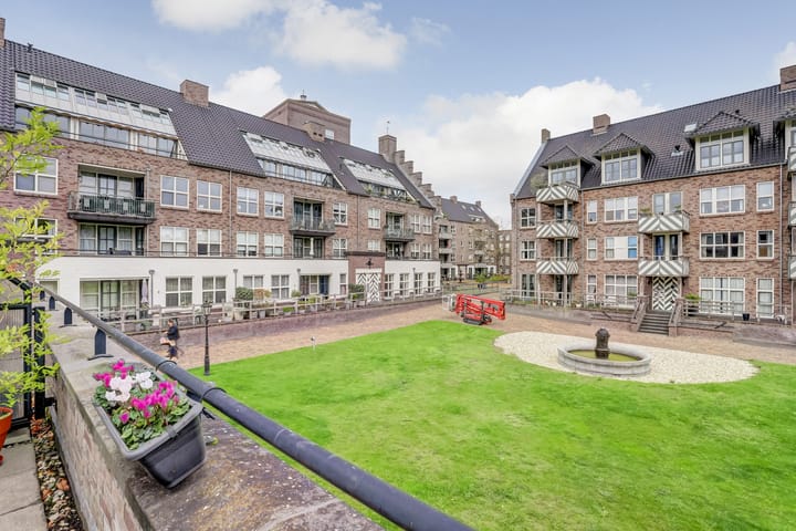 Foto 27 van Groot Horloo 49