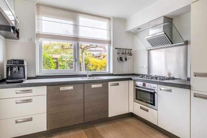 Photo 9 of Bachplantsoen 6