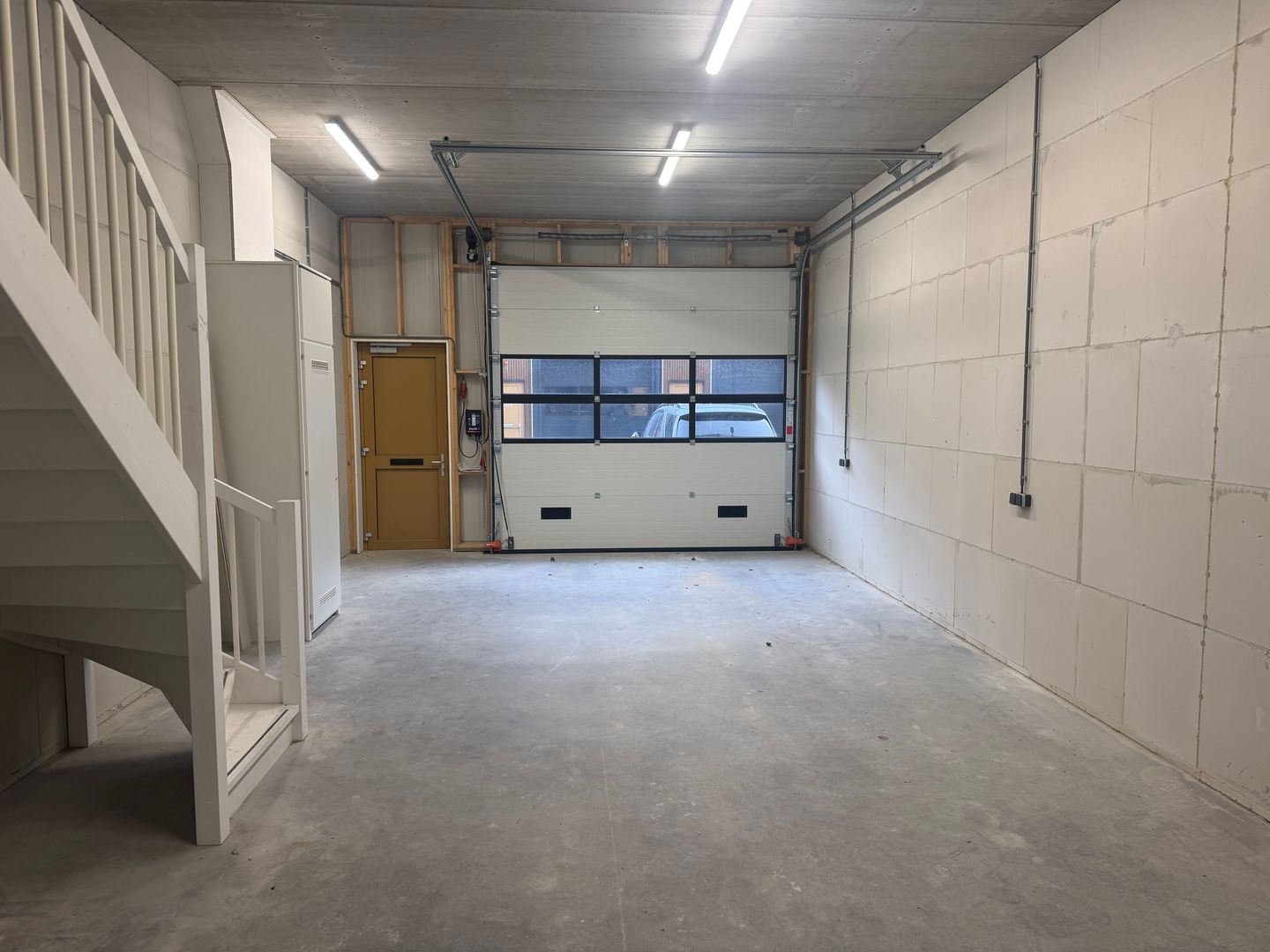 View photo 2 of Bestevaerstraat 63-M