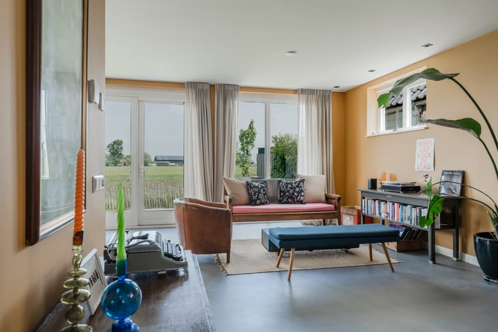 Photo 8 of Zuiderwouder Dorpsstraat 11-A