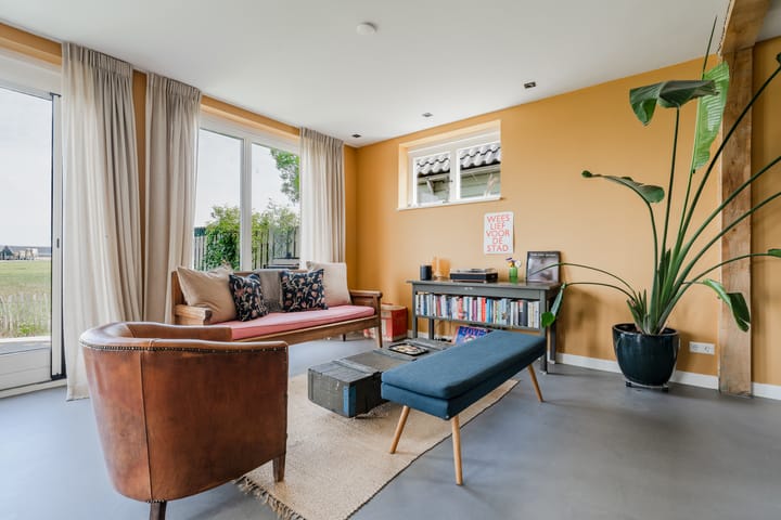 Photo 10 of Zuiderwouder Dorpsstraat 11-A