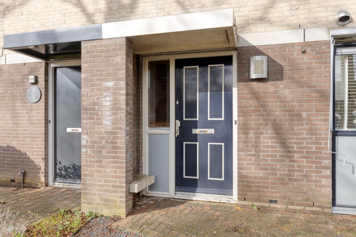 Photo 2 of Ien Dalessingel 119