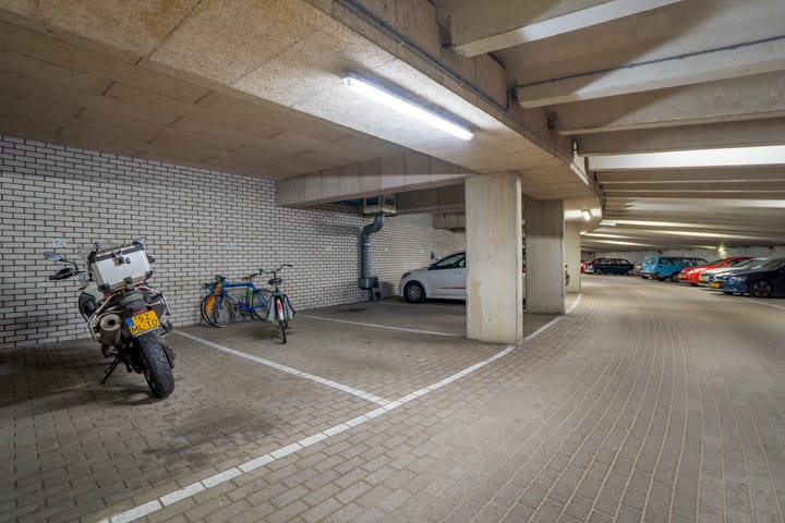 Photo 37 of Venetiëhof 174