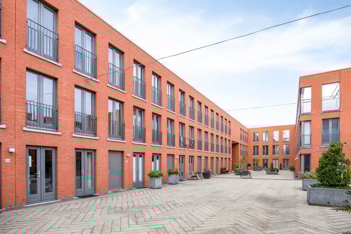 Charlotte van Bourbonhof 43