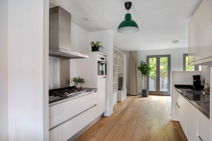 Photo 3 of Charlotte van Bourbonhof 43